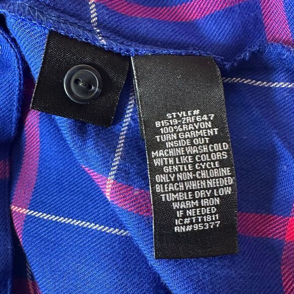 Sanctuary Haley Tie Front Button Down Flannel Shirt Size Small - Picture 5 of 13